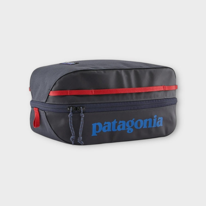 Patagonia Black Hole Cube 6L i Smolder Blue/Red taske