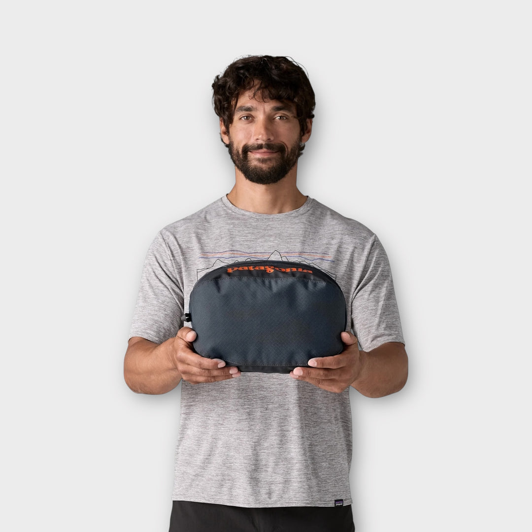 Patagonia Cube 6L organizer i blå og rød