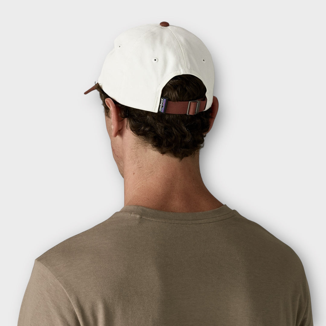 Patagonia Fitz Roy Icon Trad kasket i Dried Vanilla med broderet logo