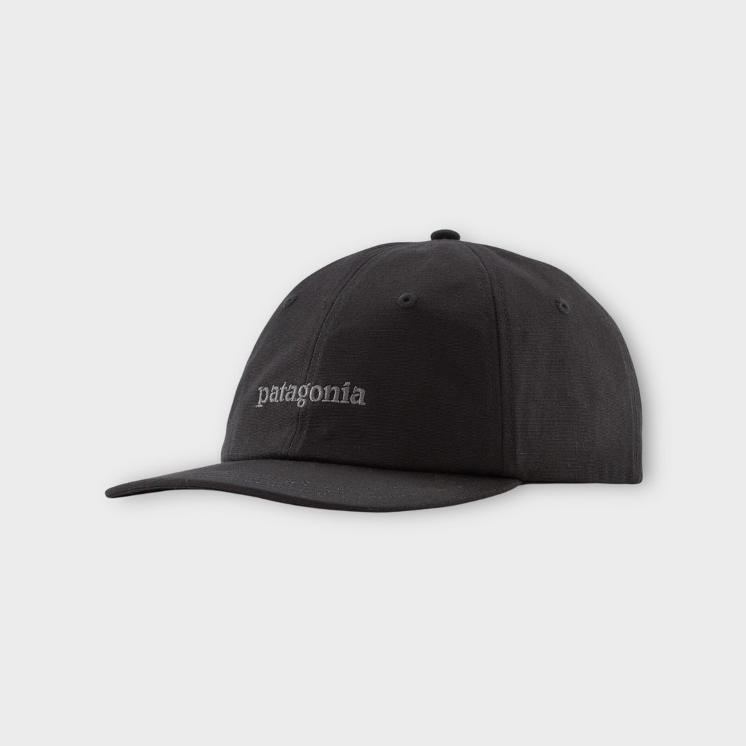 Patagonia Fitz Roy Icon Trad kasket i Ink Black.