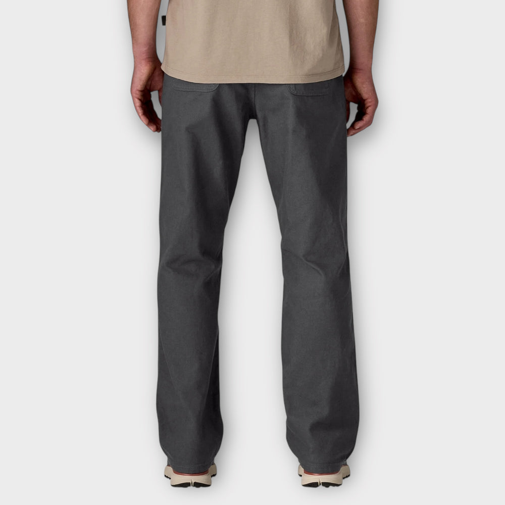 Patagonia Point Reyes Canvas pants i sort farve.