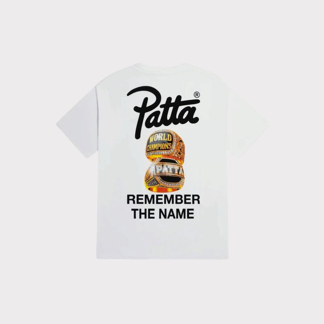 Patta Championship T-Shirt i Hvid set bagfra med Championship artwork og Patta-logo