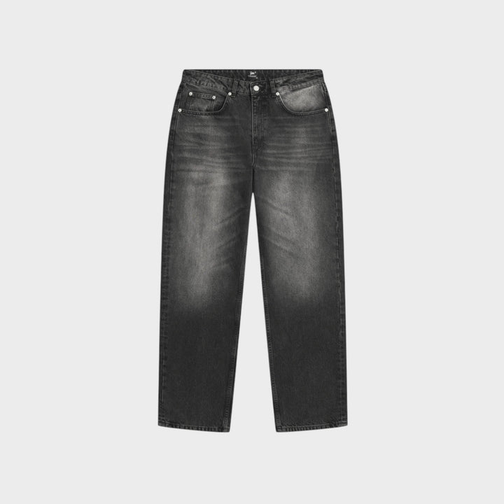 Patta Dark Dirty Whiskers Baggy Denim Jeans i Black set forfra med whisker-vask