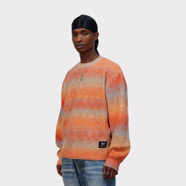 Patta Space Dye Cable Knitted Sweater i Multi vist fra siden på model