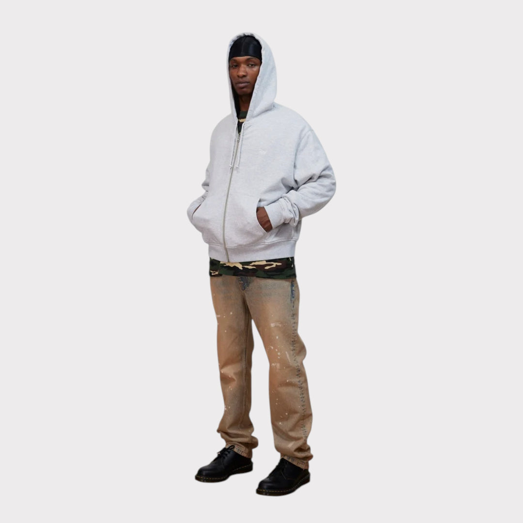 Patta Waffle Reversible Zip Up Hooded Sweater i Grey vist bagfra på model