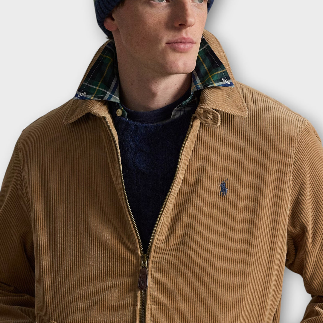 Ralph Lauren corduroy jacket med brystlommer.