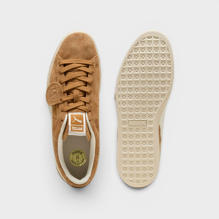 Puma Suede Honey Butter set fra siden.