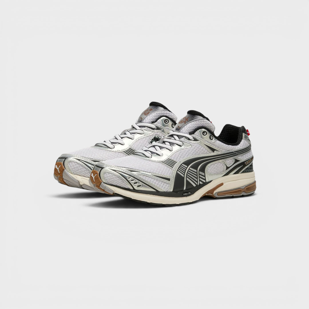 Puma Homura OG+ sneakers med metallisk sølvfinish.