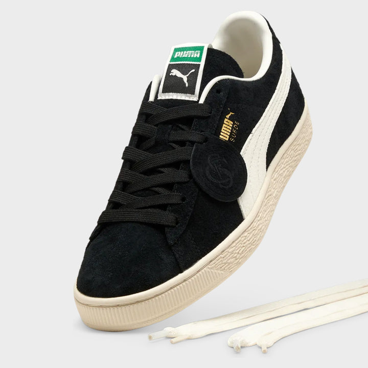 Puma Suede Charles F. Stead i Black/White set fra siden