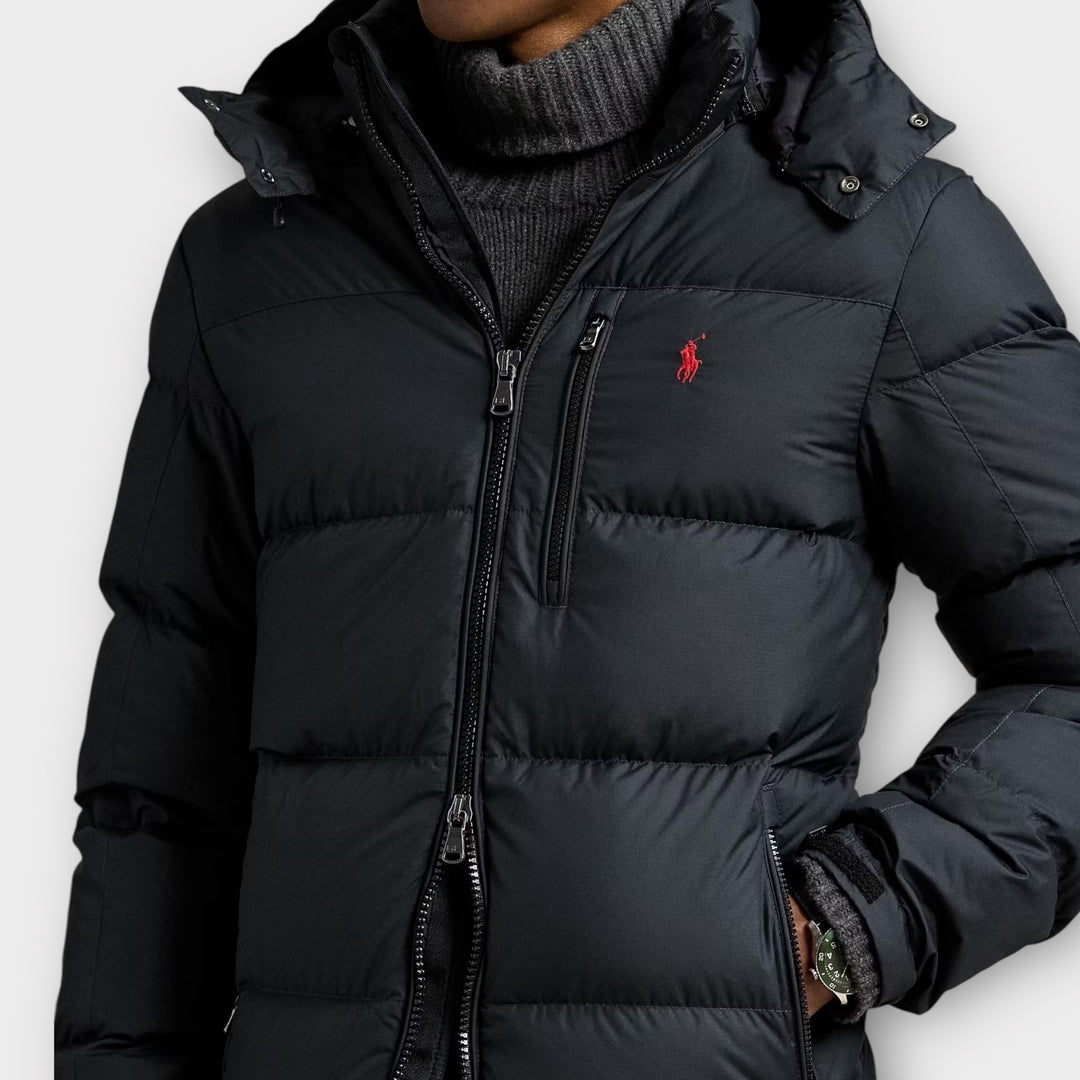Ralph Lauren vinterjakke i sort med ikonisk Polo-logo
