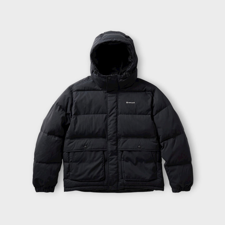 Snow Peak Everyday Down Jacket i sort set forfra