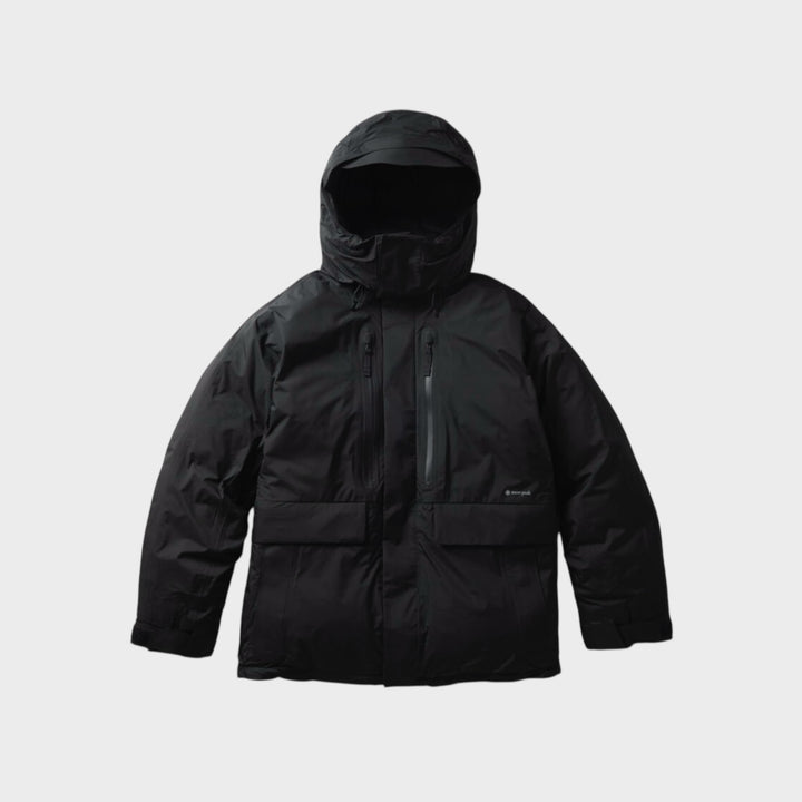 Snow Peak GORE-TEX Weatherproof Down Jacket i Sort, set forfra med hætte