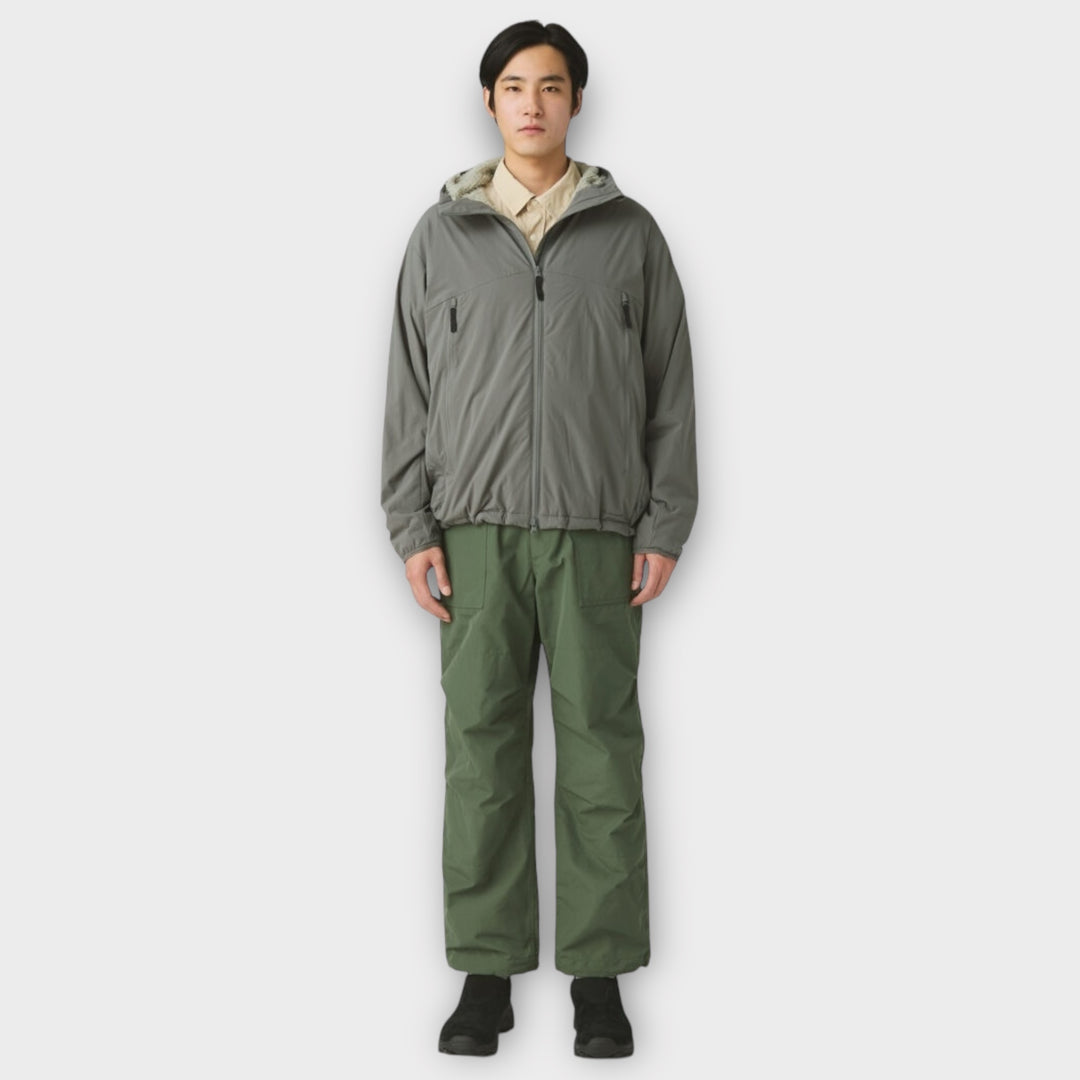 Snow Peak Insulated Jakke i grå set forfra