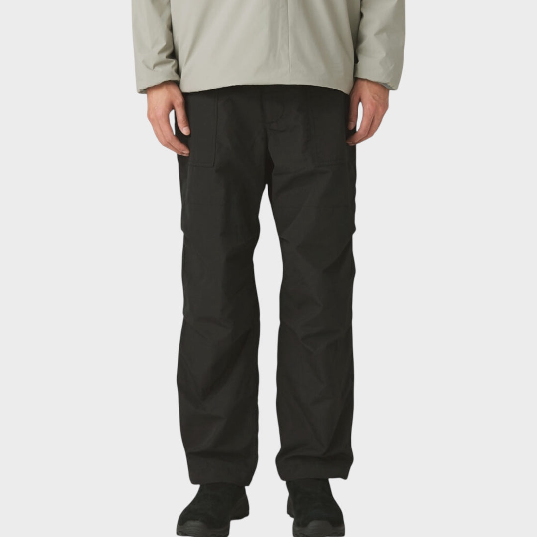 Funktionelle outdoor bukser i sort CONEX®︎ ripstop fra Snow Peak