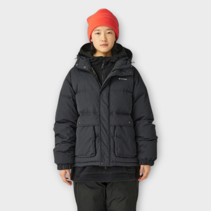 Detalje af Snow Peak Everyday Down Jacket i sort