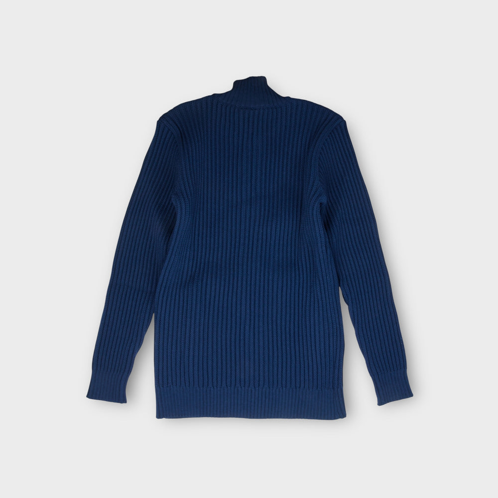 S.N.S. Herning FANG Pocket i Olde Blue set forfra med kraftig strik og brystlomme.