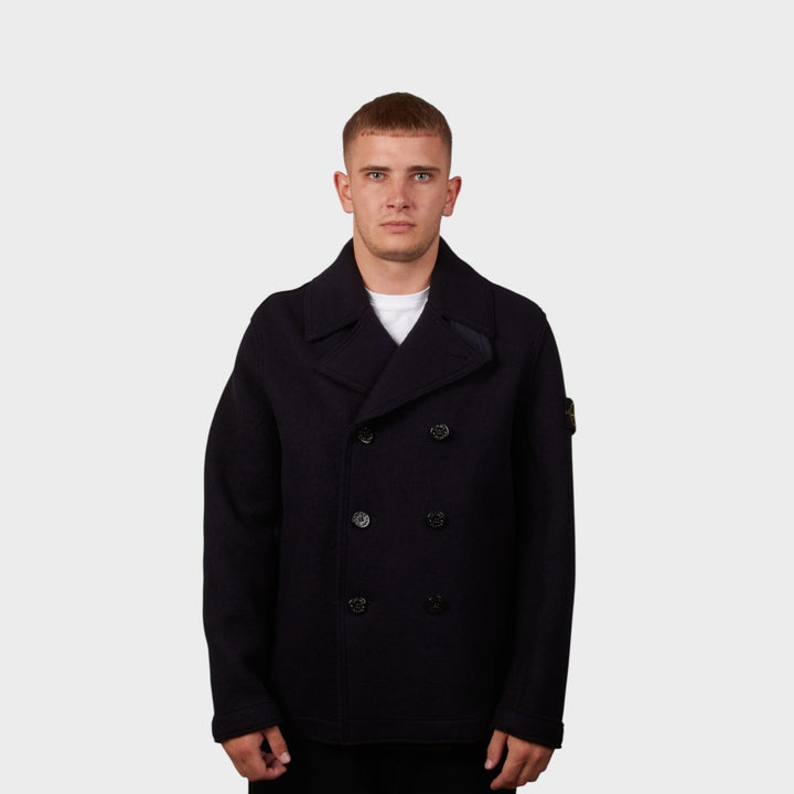 Model iført Stone Island Felted RWS Wool Jacket i navy set forfra