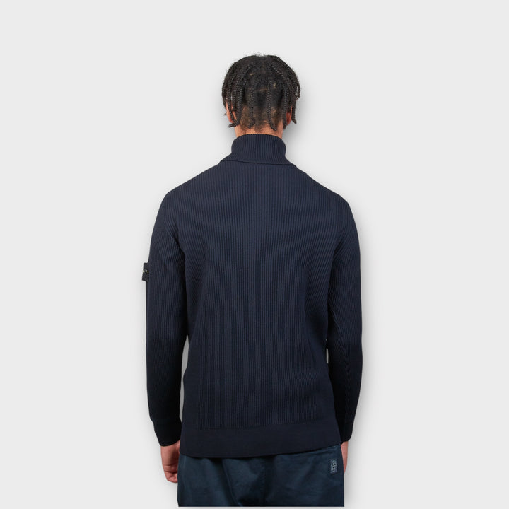 Eksklusiv Stone Island striktrøje med rullekrave i navy