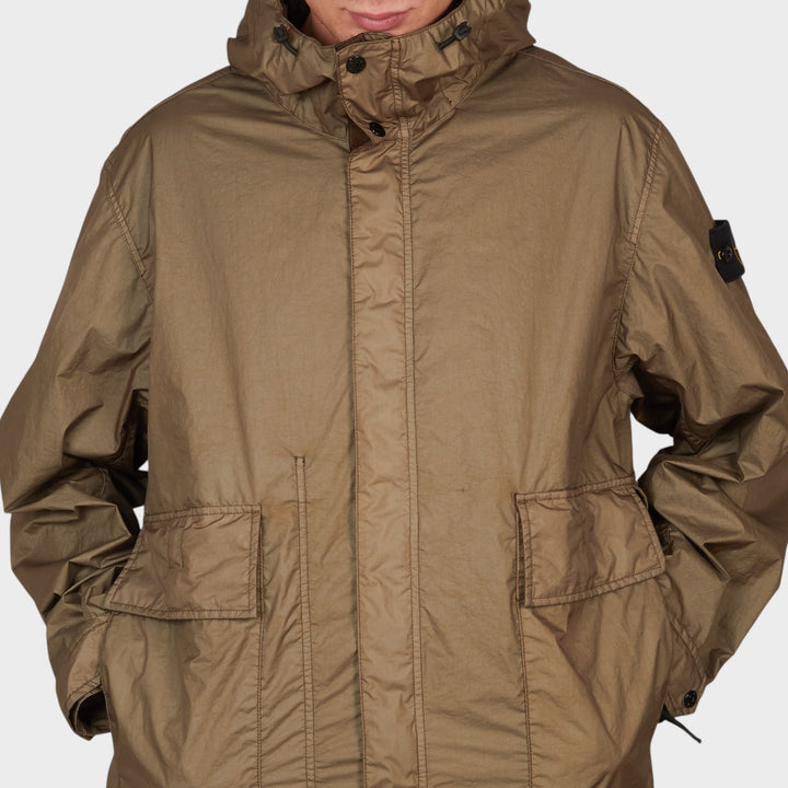 stone-island-membrana-3l-tc-long-hooded-coat-military-green-badge
