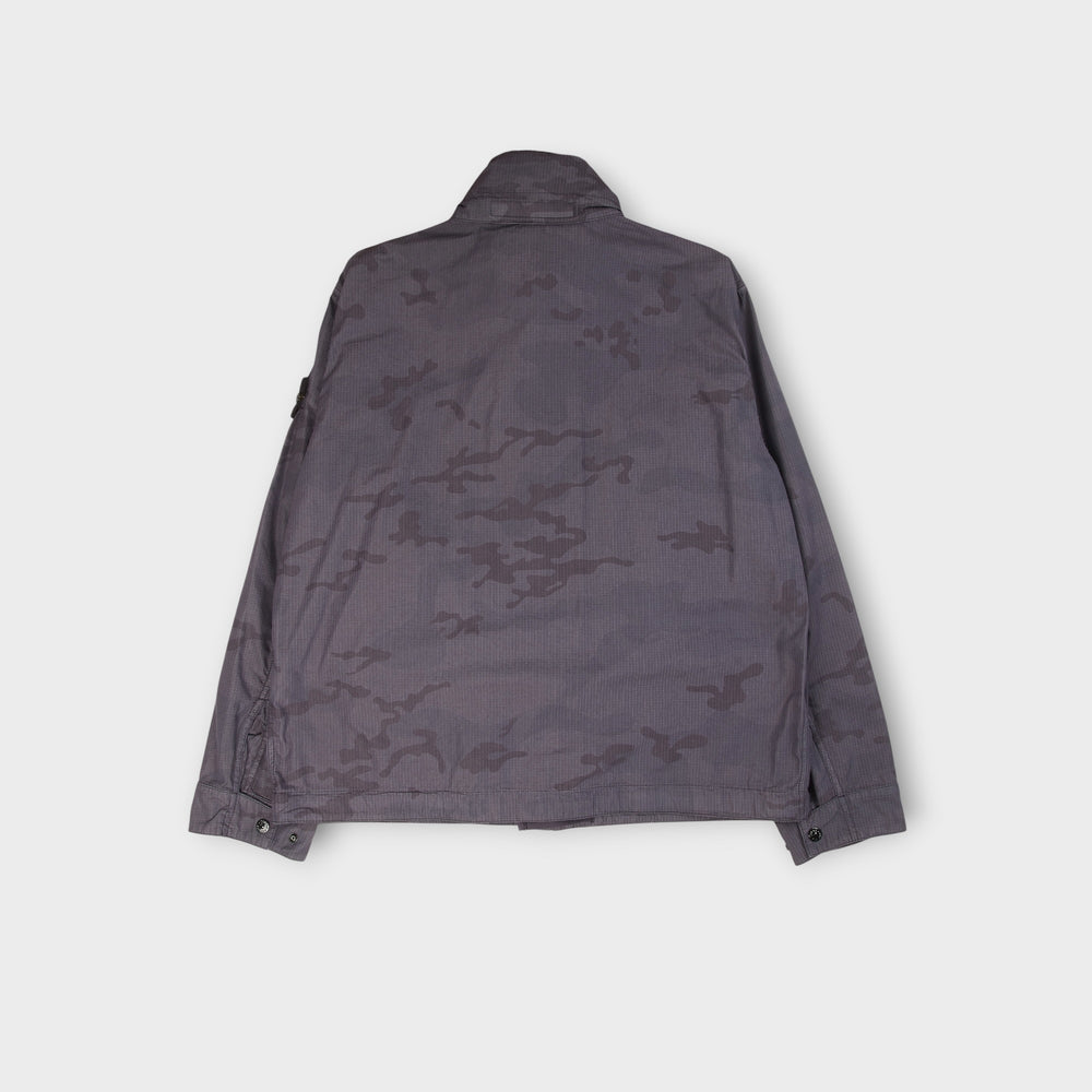 Stone Island camo jakke i let ripstop materiale