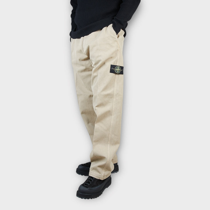 Stone Island sandfarvede bukser med lommer og logo patch loose fit rabta