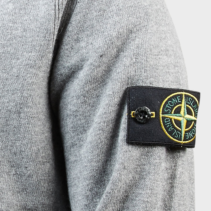 Stone Island striktrøje med ribkanter og ikonisk badge