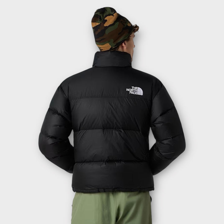 The North Face 96 Retro Nuptse jakke sort streetwear look