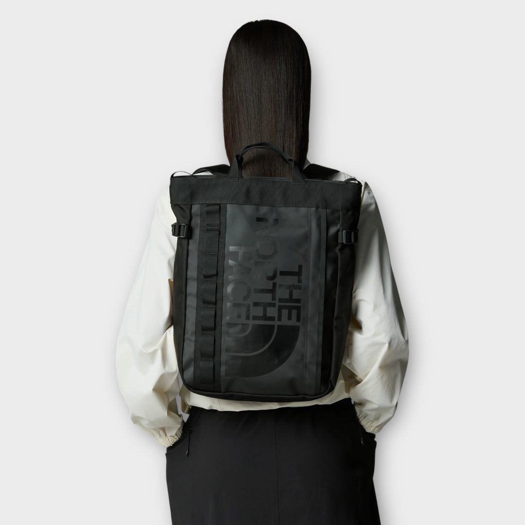 The North Face Base Camp Tote Bag i Sort