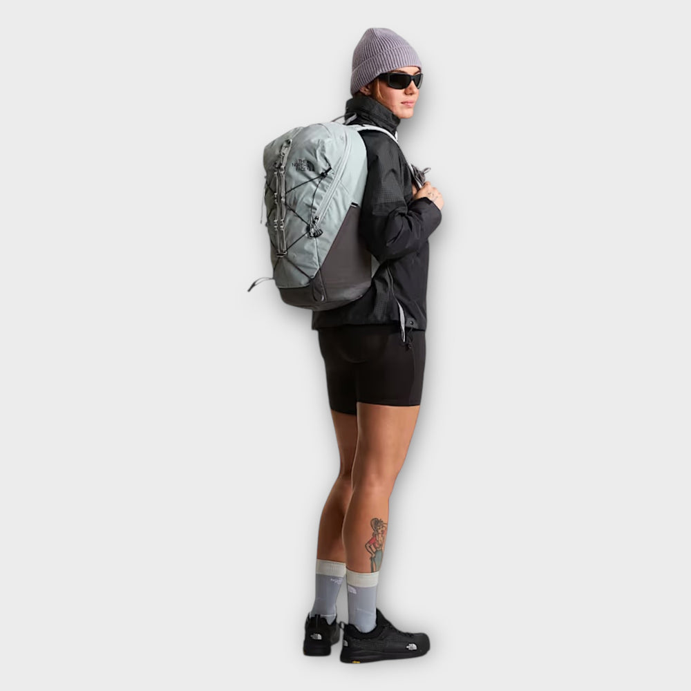 The North Face Borealis backpack i Rise Grey.