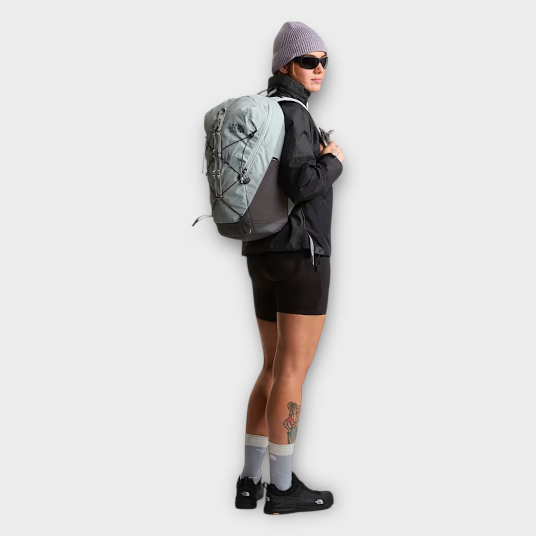 The North Face Borealis backpack i Rise Grey.