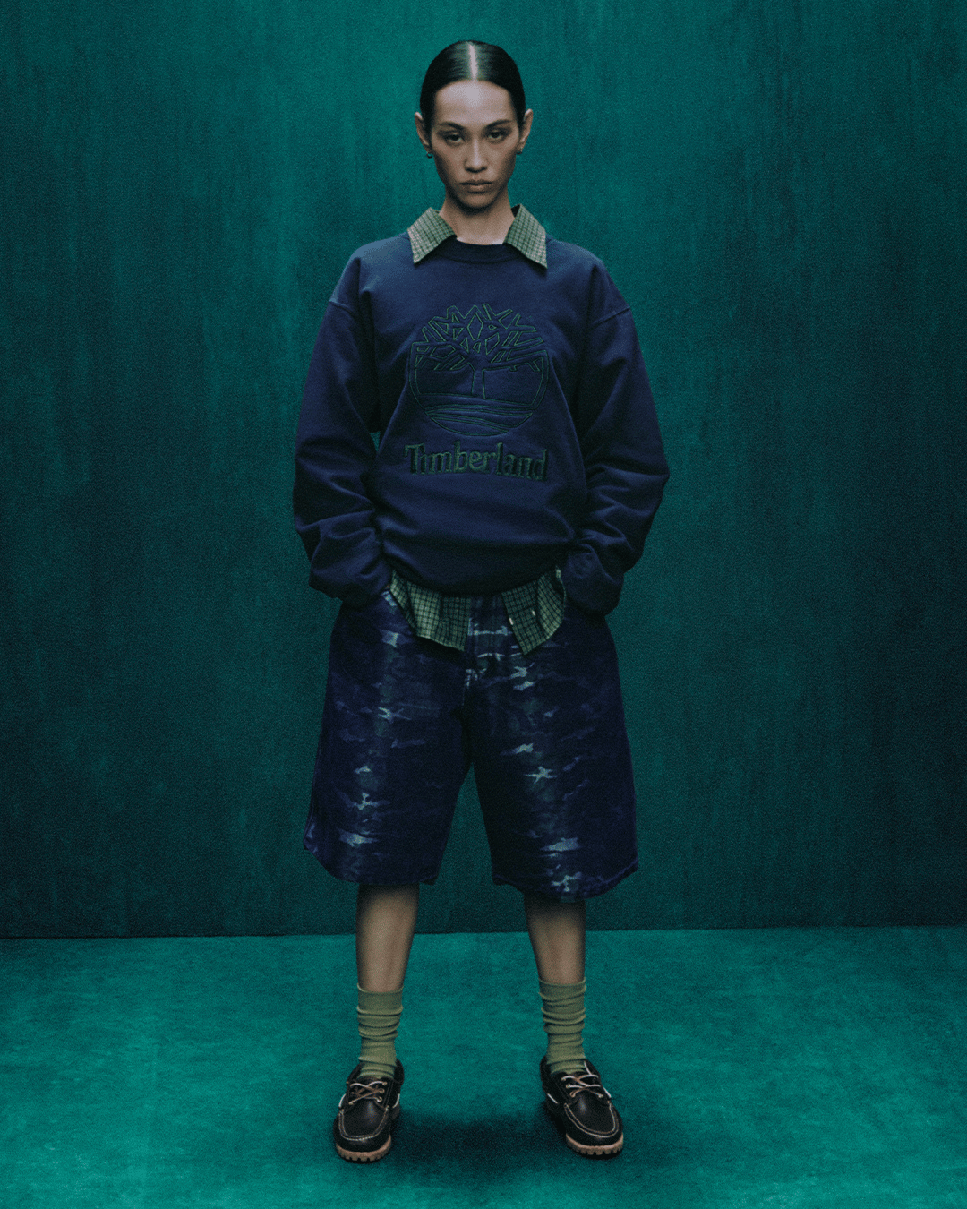 Kiko iført Timberland Noreen 3-Eye Lug sejlersko smal i brun