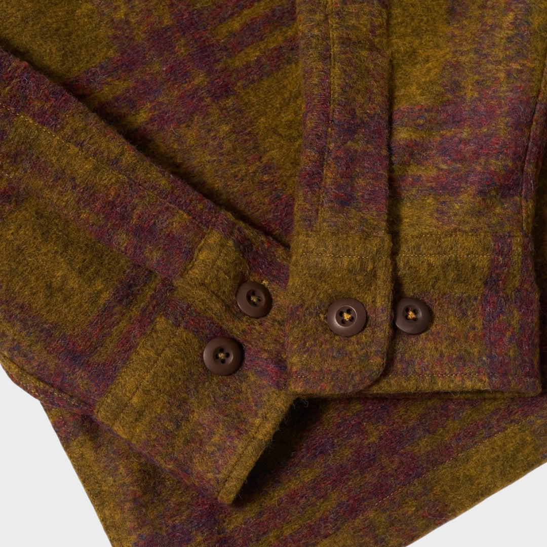 Universal Works Dam Check Fatique Shirt Gold premium herreskjorte i uldblanding