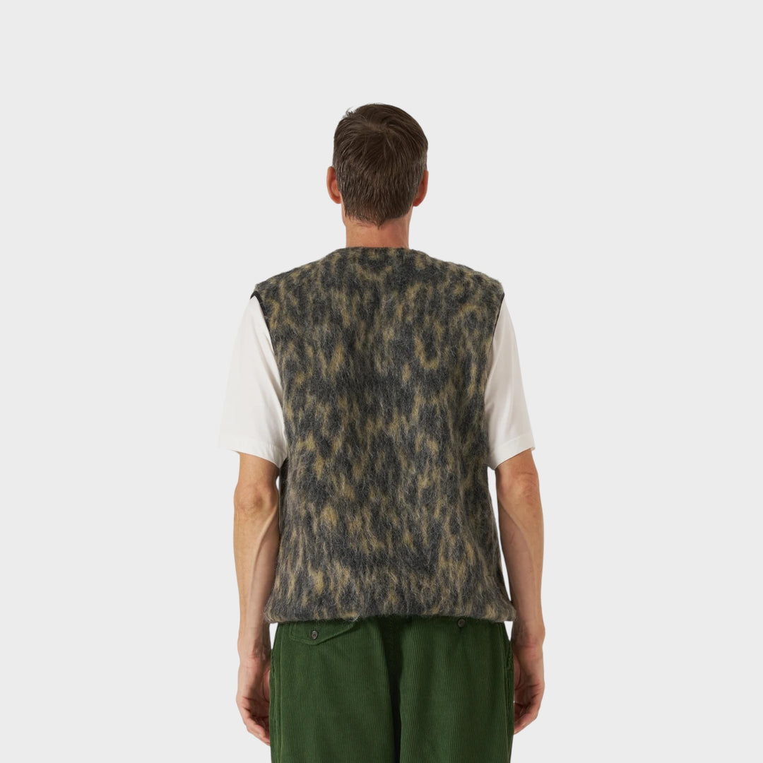 Universal Works Dolce fleece gilet i charcoal med lommer