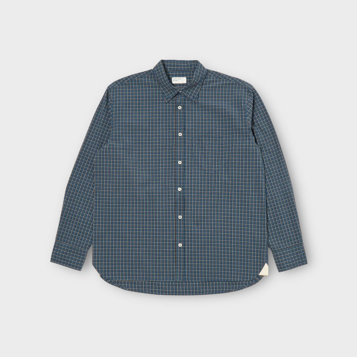 Universal Works Shiro Check Lazy Day Shirt i Blå til herre
