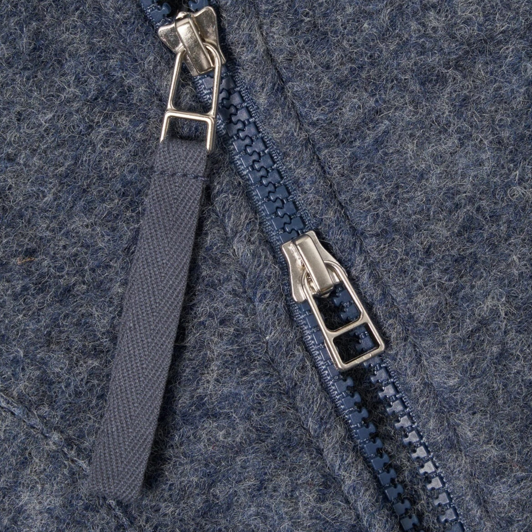 Universal Works Wool Fleece Vest i State Blue set bagfra