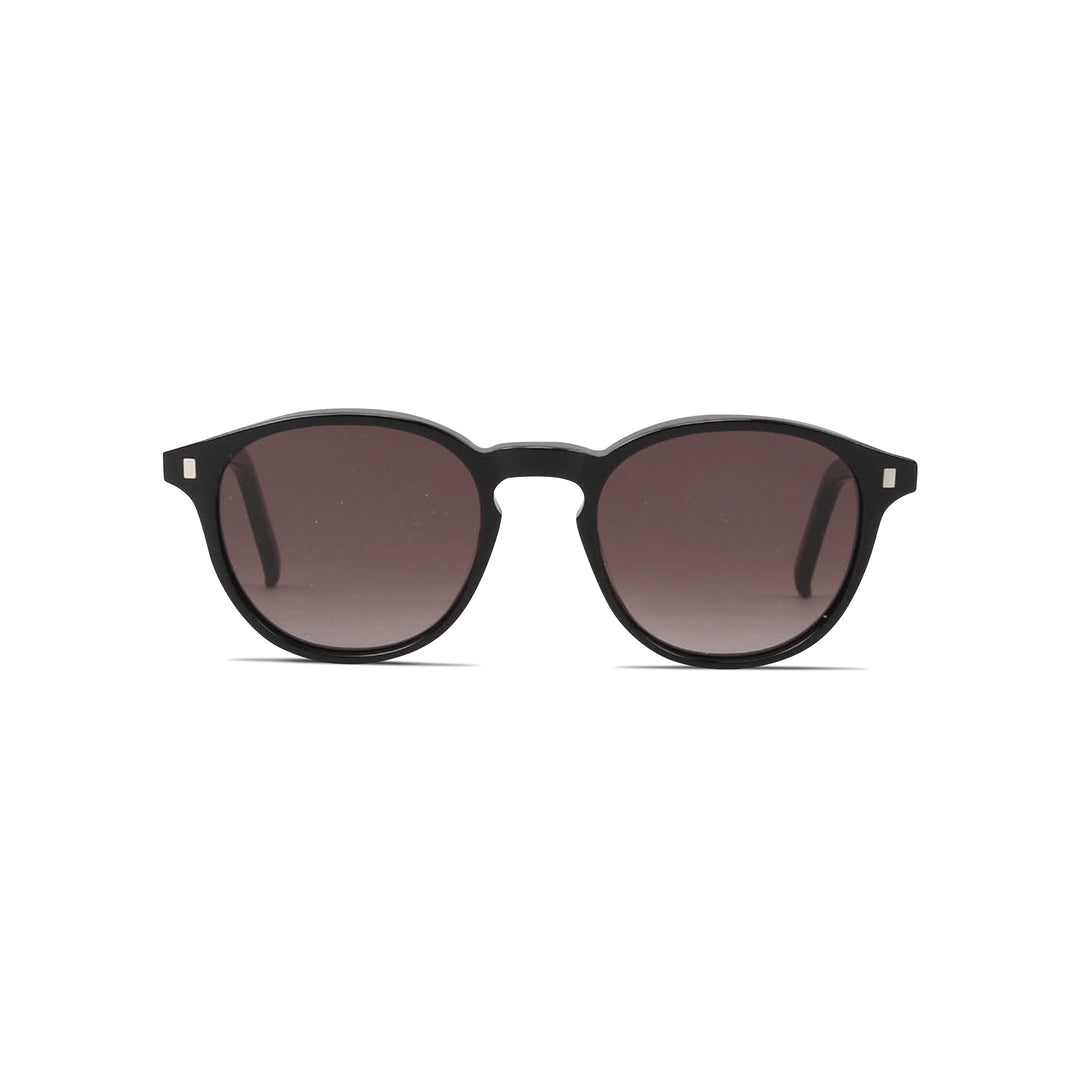 Monokel Nelson solbriller i sort med gradient grå linser